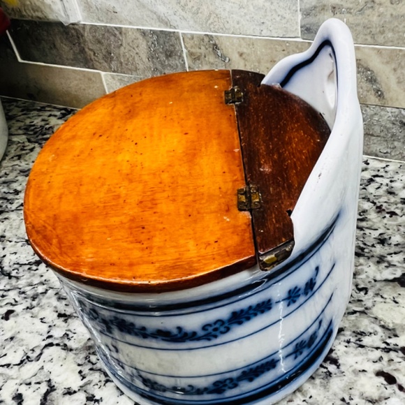 Salt Cellar/box - Picture 3 of 6